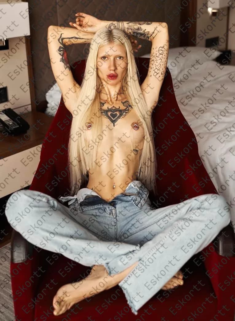 Eva escort in Moscow