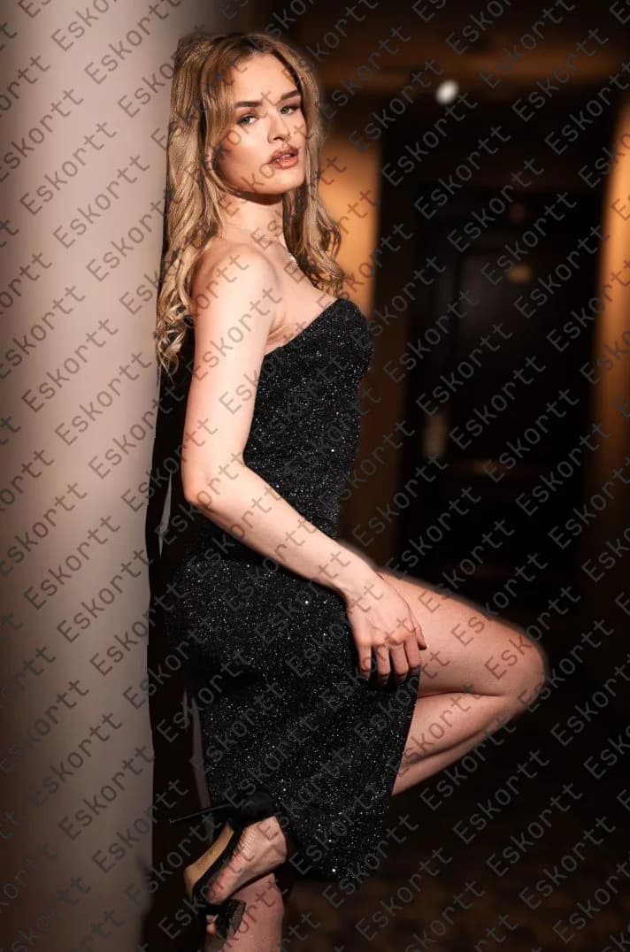 Alisia escort in Moscow