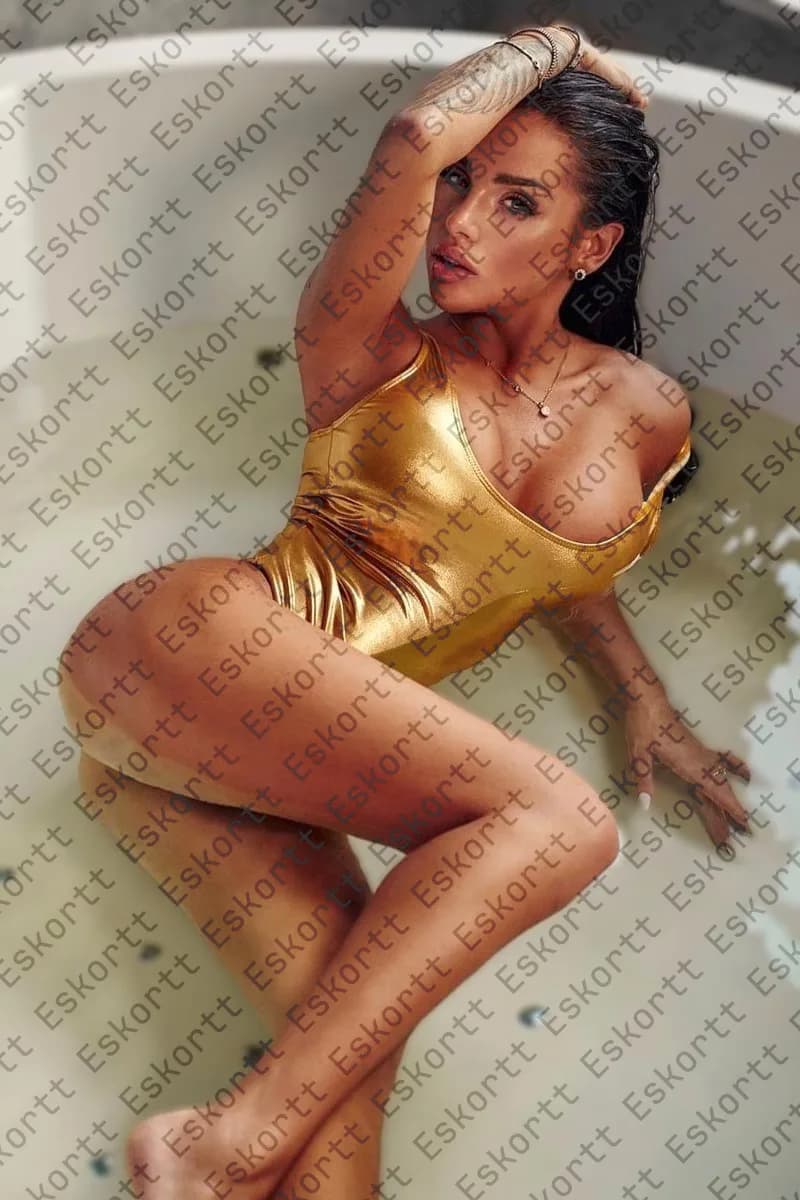 Eva escort in Moscow