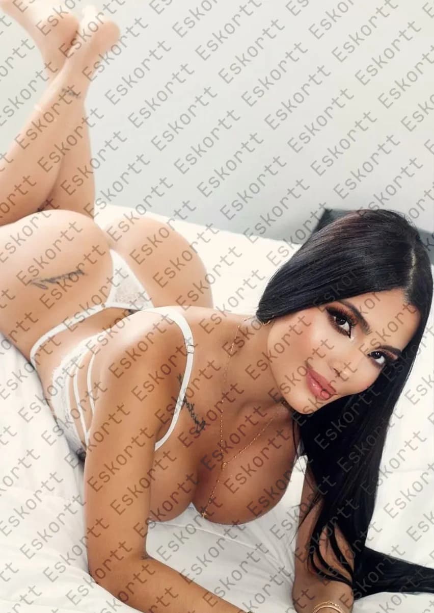 Karen escort in Moscow