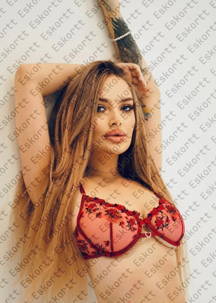 Stasy escort in Moscow