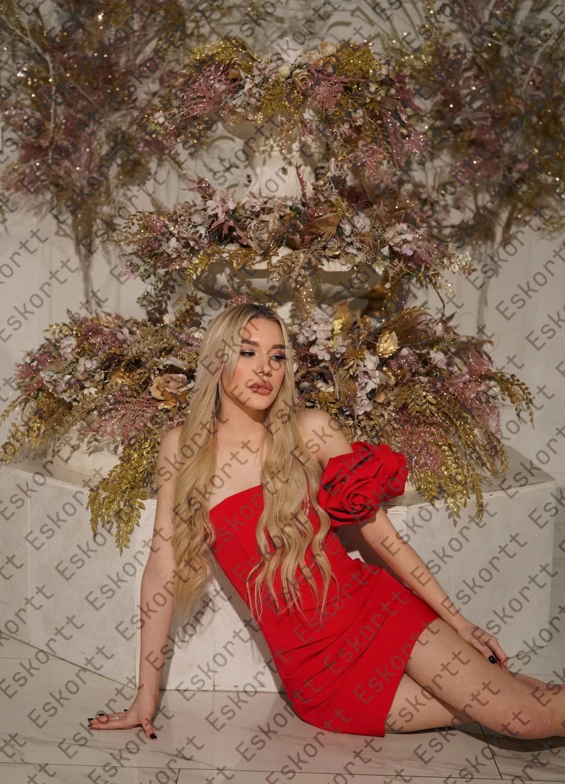 Лорена escort in Moscow