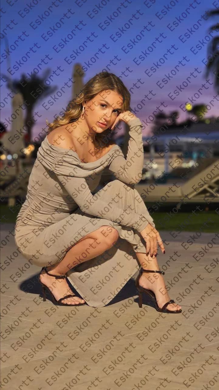 Мэйли escort in Moscow