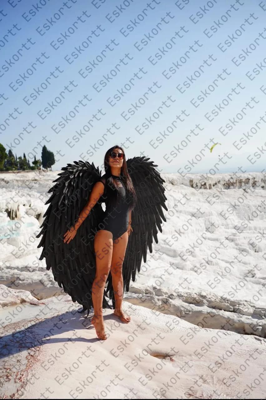 Паула escort in Moscow